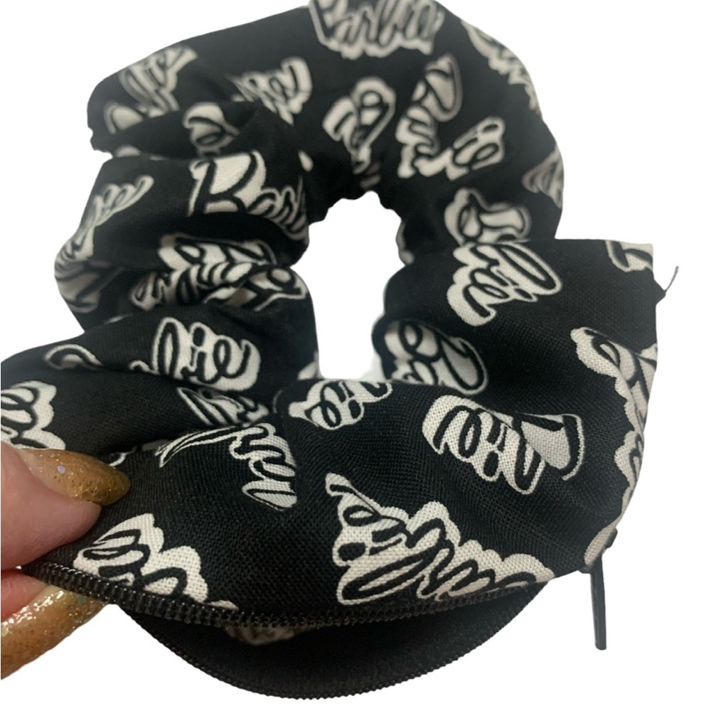 Barbie zipper hair scrunchie hand made USA blk/wht cotton rare print summer gift